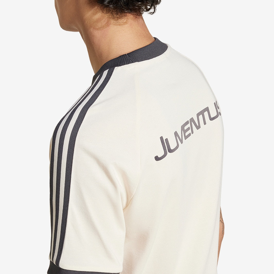 Camisa Casual adidas Juventus FC 3 Stripes - [product_category] | Arquibancada Esportes